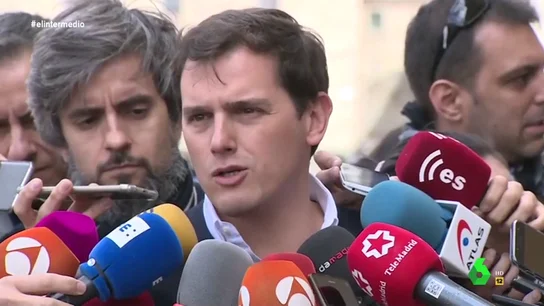 Cuando Rivera se deshacía en elogios hacia Valls, su fichaje estrella: "Es valiente, firme, brillante, claro" Cuando Rivera se deshacía en elogios hacia Valls, su fichaje estrella: "Es valiente, firme, brillante, claro"