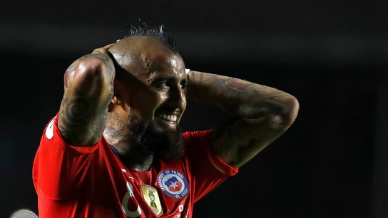 Vidal, contrariado en el partido contra Japón Vidal, contrariado en el partido contra Japón