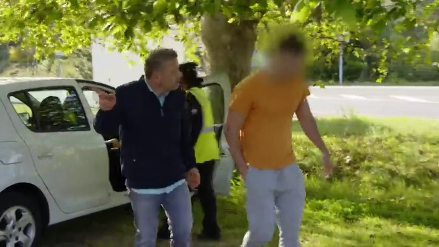 Chicote pone contra las cuerdas a un intermediario de marisco ilegal: "No puedes comprar material sin documentación" Chicote pone contra las cuerdas a un intermediario de marisco ilegal: "No puedes comprar material sin documentación"
