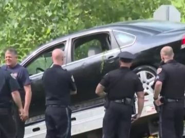 El vehículo hallado en un río de Michigan El vehículo hallado en un río de Michigan