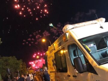 Imagen de una ambulancia de Protección Civil en la feria de Granada Imagen de una ambulancia de Protección Civil en la feria de Granada
