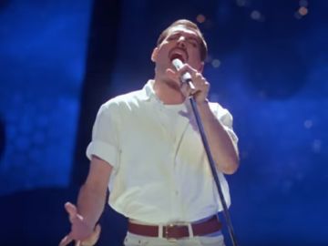 Freddie Mercury en la nueva versión 'Time Waits For No One' Freddie Mercury en la nueva versión 'Time Waits For No One'
