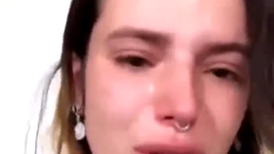 Bella Thorne se enfrenta a Whoopi Goldberg por sus fotos hackeadas: "Culpar a las chicas es asqueroso" Bella Thorne se enfrenta a Whoopi Goldberg por sus fotos hackeadas: "Culpar a las chicas es asqueroso"
