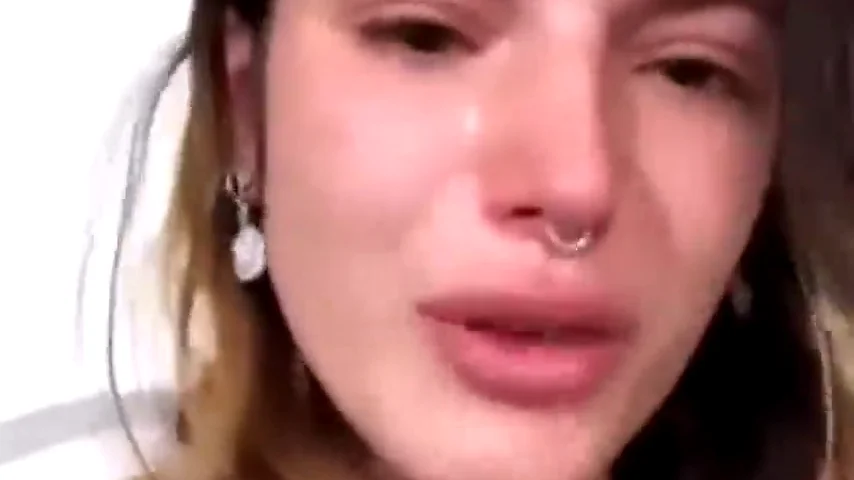 Bella Thorne se enfrenta a Whoopi Goldberg por sus fotos hackeadas: "Culpar a las chicas es asqueroso"