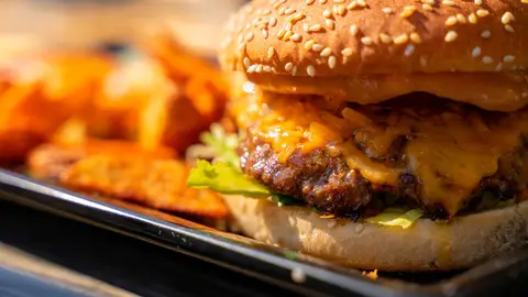 Si te pasas con la hamburguesa, descarga Si te pasas con la hamburguesa, descarga