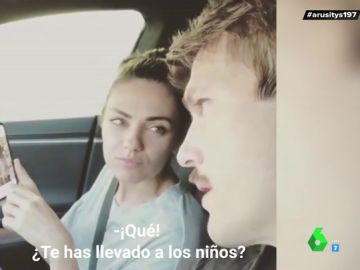 Ashton Kutcher y Mila Kunis se burlan de los rumores de divorcio con este divertido vídeo: "¡Qué, ¿te has llevado a los niños?" Ashton Kutcher y Mila Kunis se burlan de los rumores de divorcio con este divertido vídeo: "¡Qué, ¿te has llevado a los niños?"