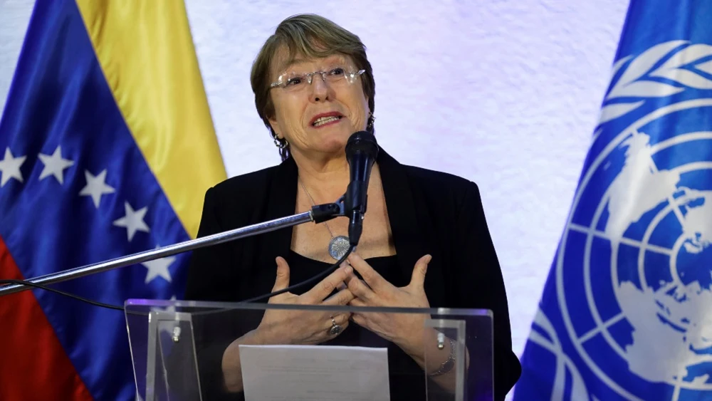 Michelle Bachelet en una conferencia en Venezuela.