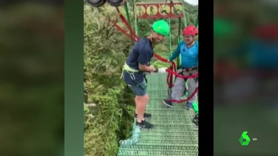 El Sergio Ramos más aventurero en sus vacaciones con Pilar Rubio: de hacer 'puenting' a tirarse en tirolina El Sergio Ramos más aventurero en sus vacaciones con Pilar Rubio: de hacer 'puenting' a tirarse en tirolina
