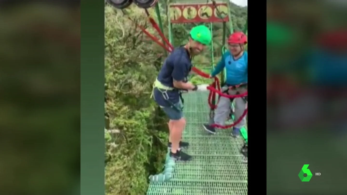 El Sergio Ramos más aventurero en sus vacaciones con Pilar Rubio: de hacer 'puenting' a tirarse en tirolina El Sergio Ramos más aventurero en sus vacaciones con Pilar Rubio: de hacer 'puenting' a tirarse en tirolina