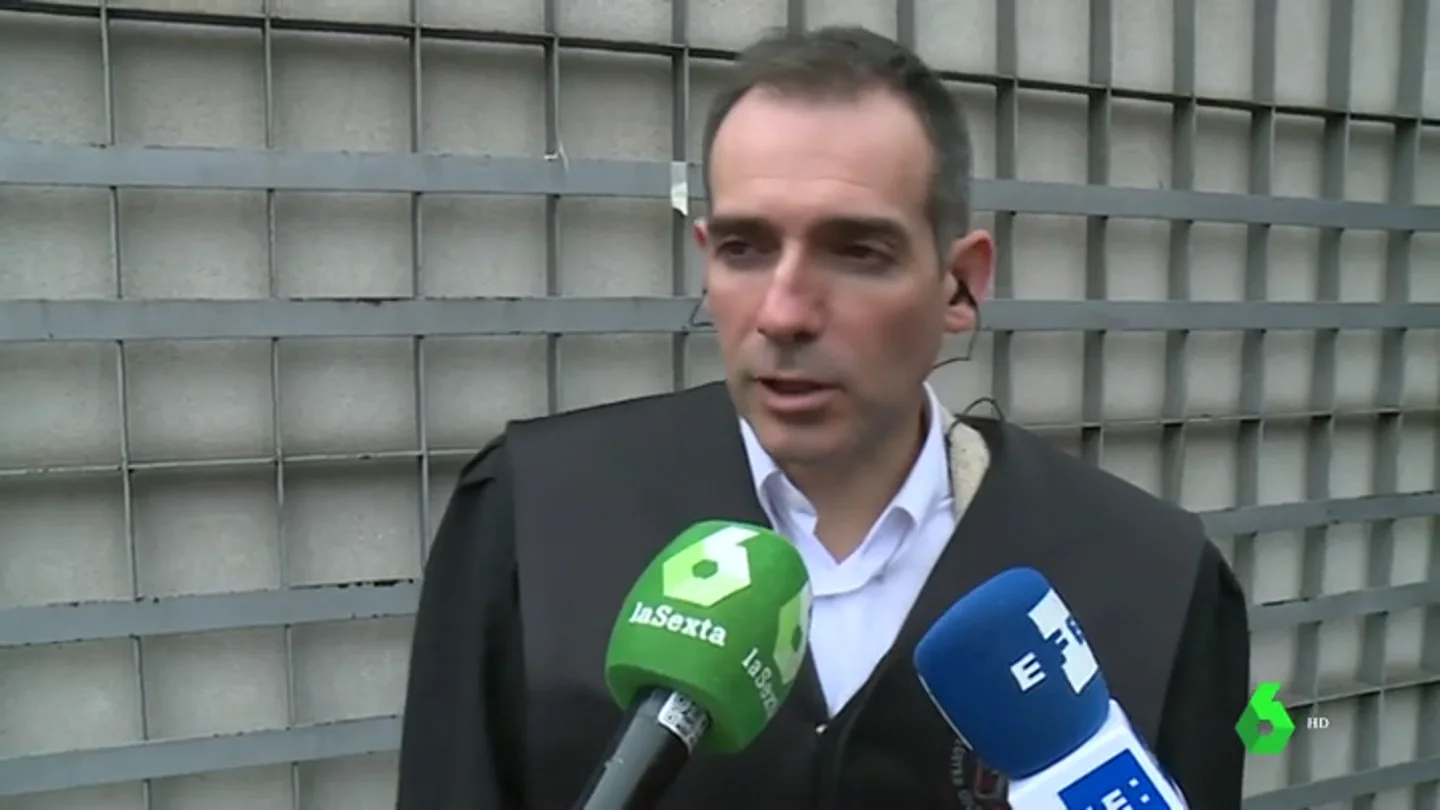 La Fiscalía estudia presentar una querella contra el líder de Vox en Murcia tras llamar "p***" a la ministra Delgado La Fiscalía estudia presentar una querella contra el líder de Vox en Murcia tras llamar "p***" a la ministra Delgado