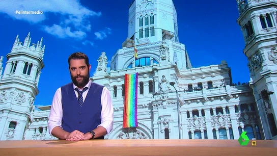 Dani Mateo recuerda a Vox que "la bandera de España ya ondea en el Ayuntamiento de Madrid durante todo el año" Dani Mateo recuerda a Vox que "la bandera de España ya ondea en el Ayuntamiento de Madrid durante todo el año"