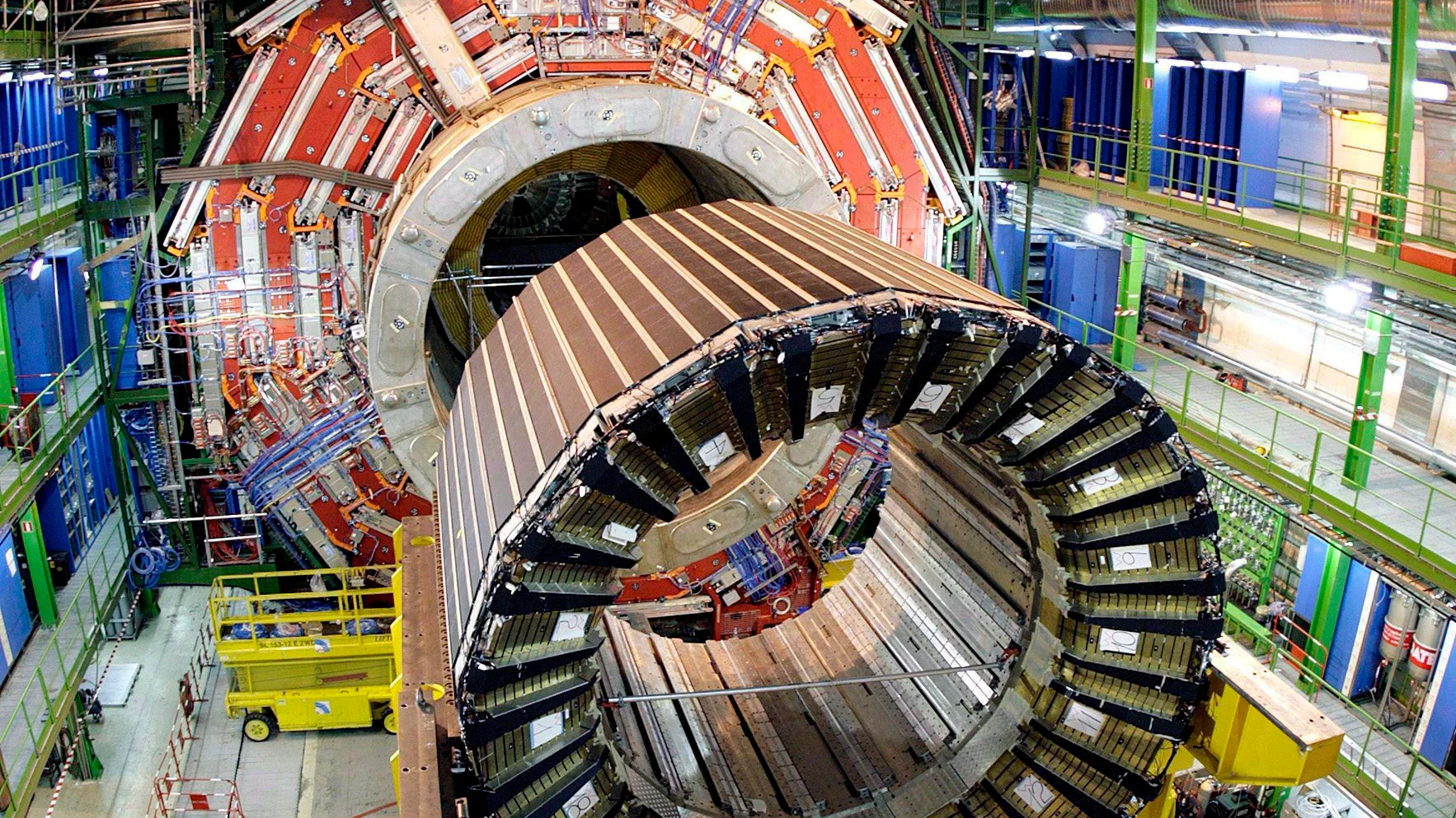 El Colisionador de Hadrones, la mayor máquina superconductora del mundo en el Laboratorio Europeo de Física de Partículas (CERN), en Ginebra. 