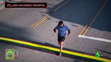 Frank Meza, cruzando la línea de meta en el maratón de Los Ángeles