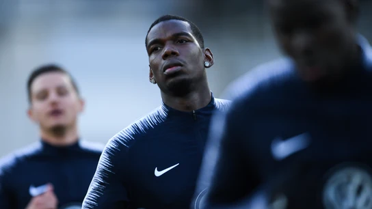 Pogba, durante un entrenamiento con Francia Pogba, durante un entrenamiento con Francia