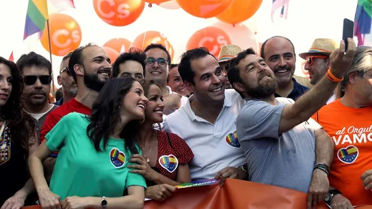 Cs en la manifestación del Orgullo LGTBI Cs en la manifestación del Orgullo LGTBI