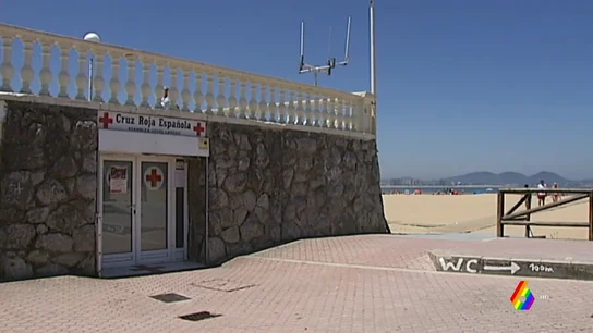 Puesto de la Cruz Roja en la playa de Laredo Puesto de la Cruz Roja en la playa de Laredo.