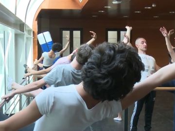 Chicos bailando ballet Chicos bailando ballet