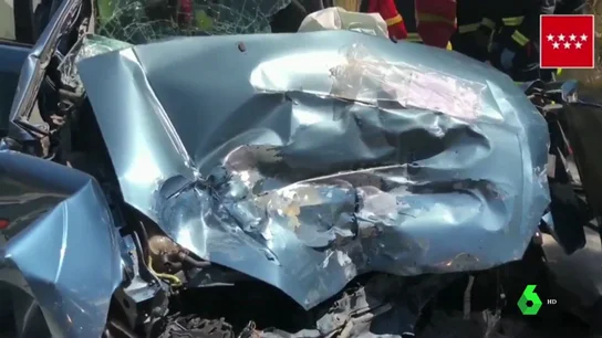 Imagen de un vehículo tras un accidente en Collado Villalba Imagen de un vehículo tras un accidente en Collado Villalba