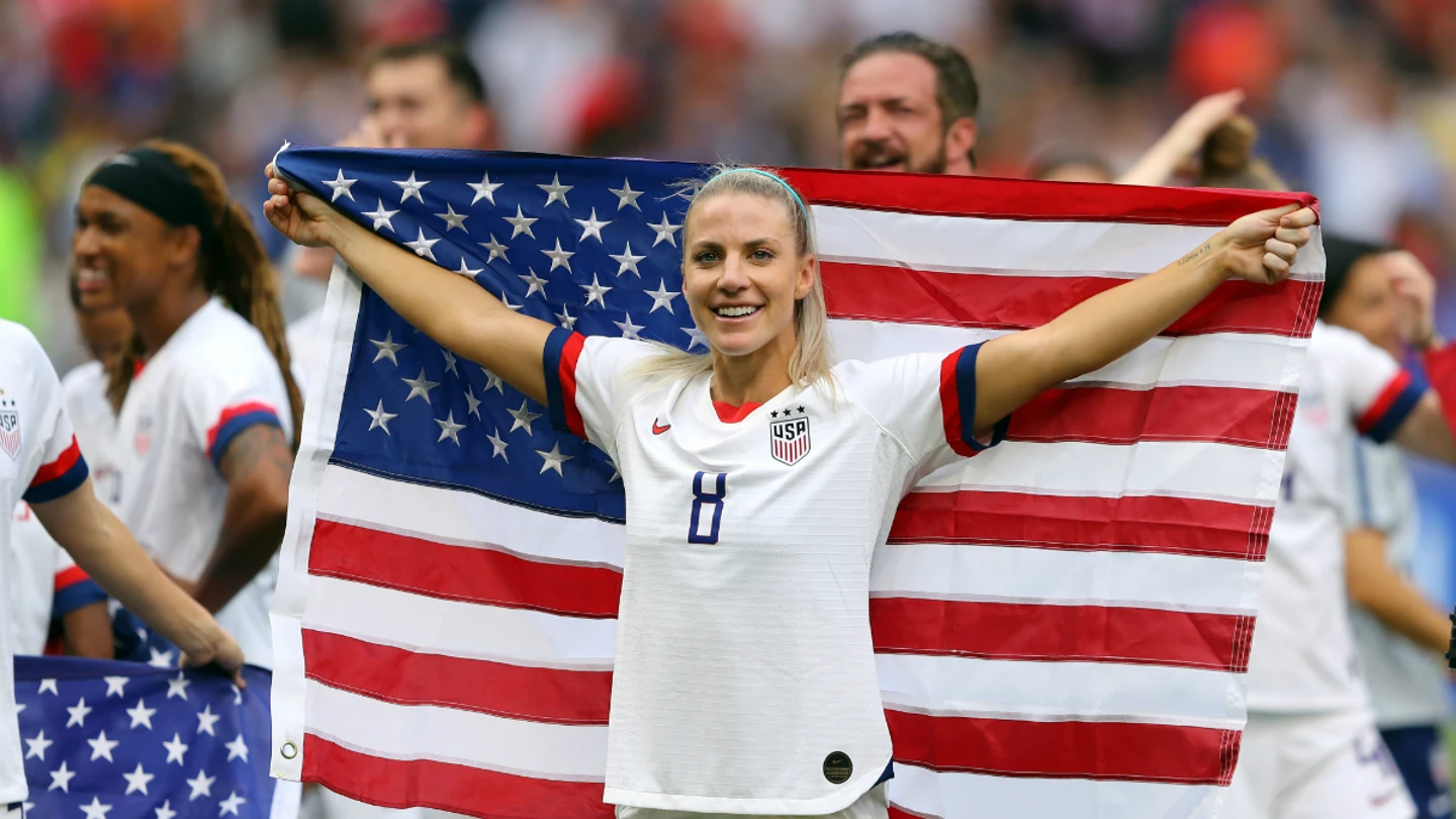 Ertz, con la bandera de Estados Unidos Ertz, con la bandera de Estados Unidos