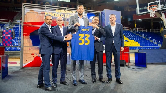Mirotic, en su presentación como jugador del Barça Mirotic, en su presentación como jugador del Barça