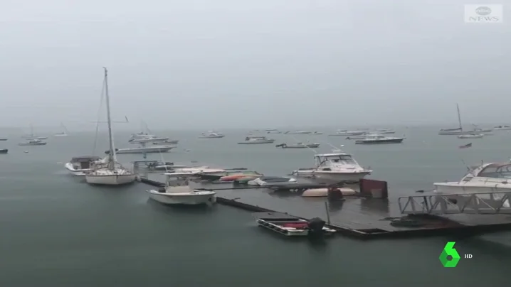 El barco antes de que le alcanzase un rayo en Boston. 