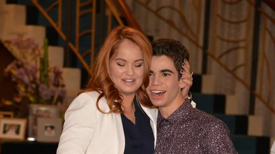 Debby Ryan y Cameron Boyce Debby Ryan y Cameron Boyce