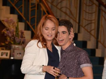 Debby Ryan y Cameron Boyce Debby Ryan y Cameron Boyce