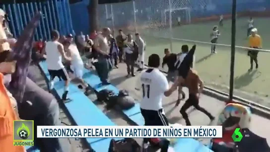 Pelea de padres en México Pelea de padres en México