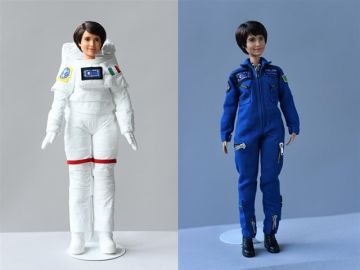 Así es la primera Barbie astronauta, inspirada en la italiana Samantha Cristoforetti. Así es la primera Barbie astronauta, inspirada en la italiana Samantha Cristoforetti.