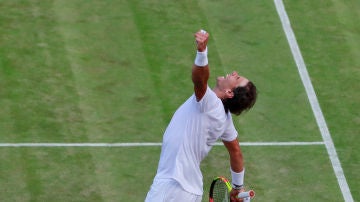 Nadal celebra su victoria contra Querrey