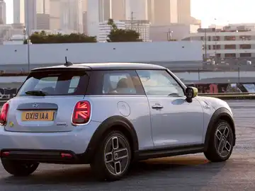 MINI Cooper SE MINI Cooper SE