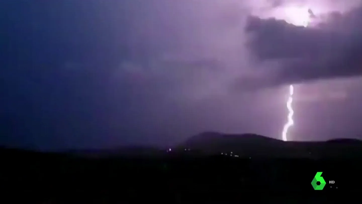Al menos seis turistas muertos y decenas de heridos por un temporal en el norte de Grecia Al menos seis turistas muertos y decenas de heridos por un temporal en el norte de Grecia