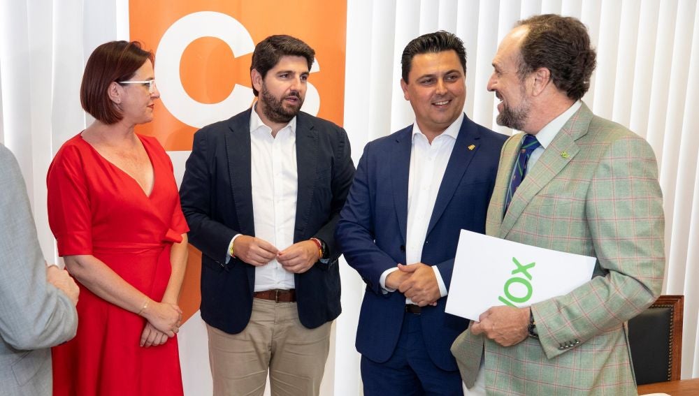 Resultado de imagen de EL PACTO POLITICO EN MURCIA