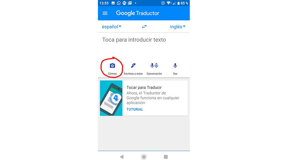 El icono de cámara permite la traducción en tiempo real