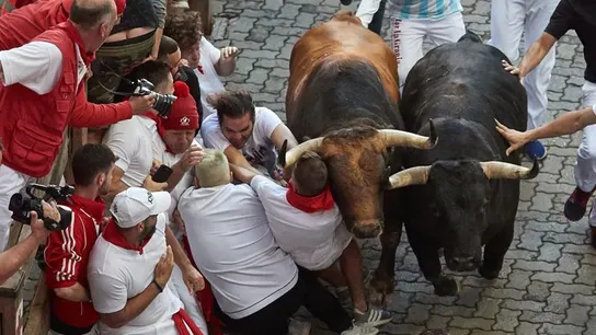 Quinto encierro de San Fermín protagonizado por los toros de Victoriano del Río Quinto encierro de San Fermín protagonizado por los toros de Victoriano del Río
