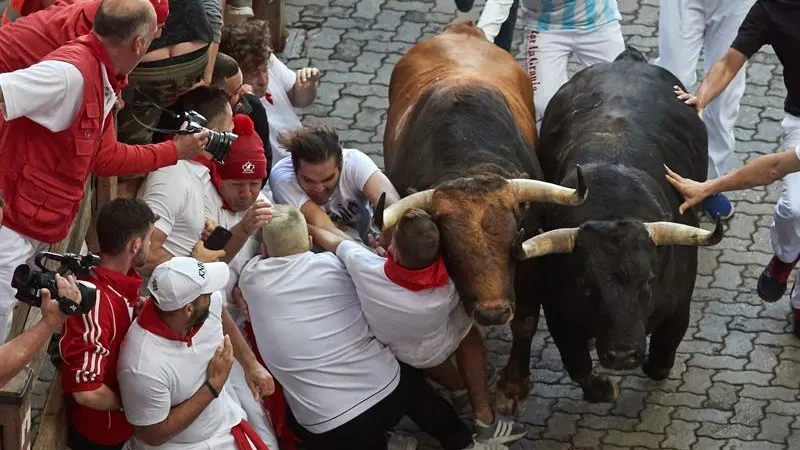 Quinto encierro de San Fermín protagonizado por los toros de Victoriano del Río