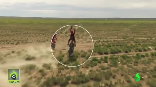 Duro accidente de Joan Barreda: su moto se queda clavada y salta por los aires Duro accidente de Joan Barreda: su moto se queda clavada y salta por los aires