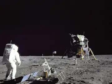 En el espacio no aparecen estrellas En el espacio no aparecen estrellas