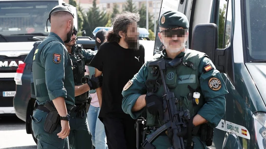 La Guardia Civil detiene en Pamplona a un exconvicto yihadista de 48 años La Guardia Civil ha detenido este sábado en Pamplona a un exconvicto yihadista de 48 años