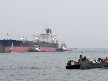 Liberados los cuatro tripulantes del petrolero iraní detenidos en Gibraltar Liberados los cuatro tripulantes del petrolero iraní detenidos en Gibraltar