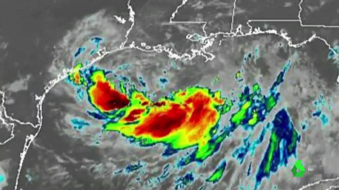 La tormenta Barry toca tierra como huracán en Luisiana con vientos de hasta 120 km/hora La tormenta Barry toca tierra como huracán en Luisiana con vientos de hasta 120 km/hora