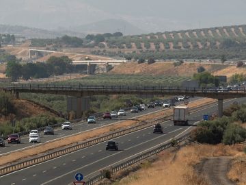 Marcha de coches contra el aislamiento ferroviario de Jaén Marcha de coches contra el aislamiento ferroviario de Jaén