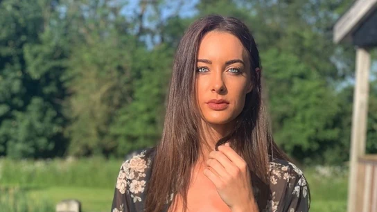 La youtuber Emily Hartridge La youtuber Emily Hartridge