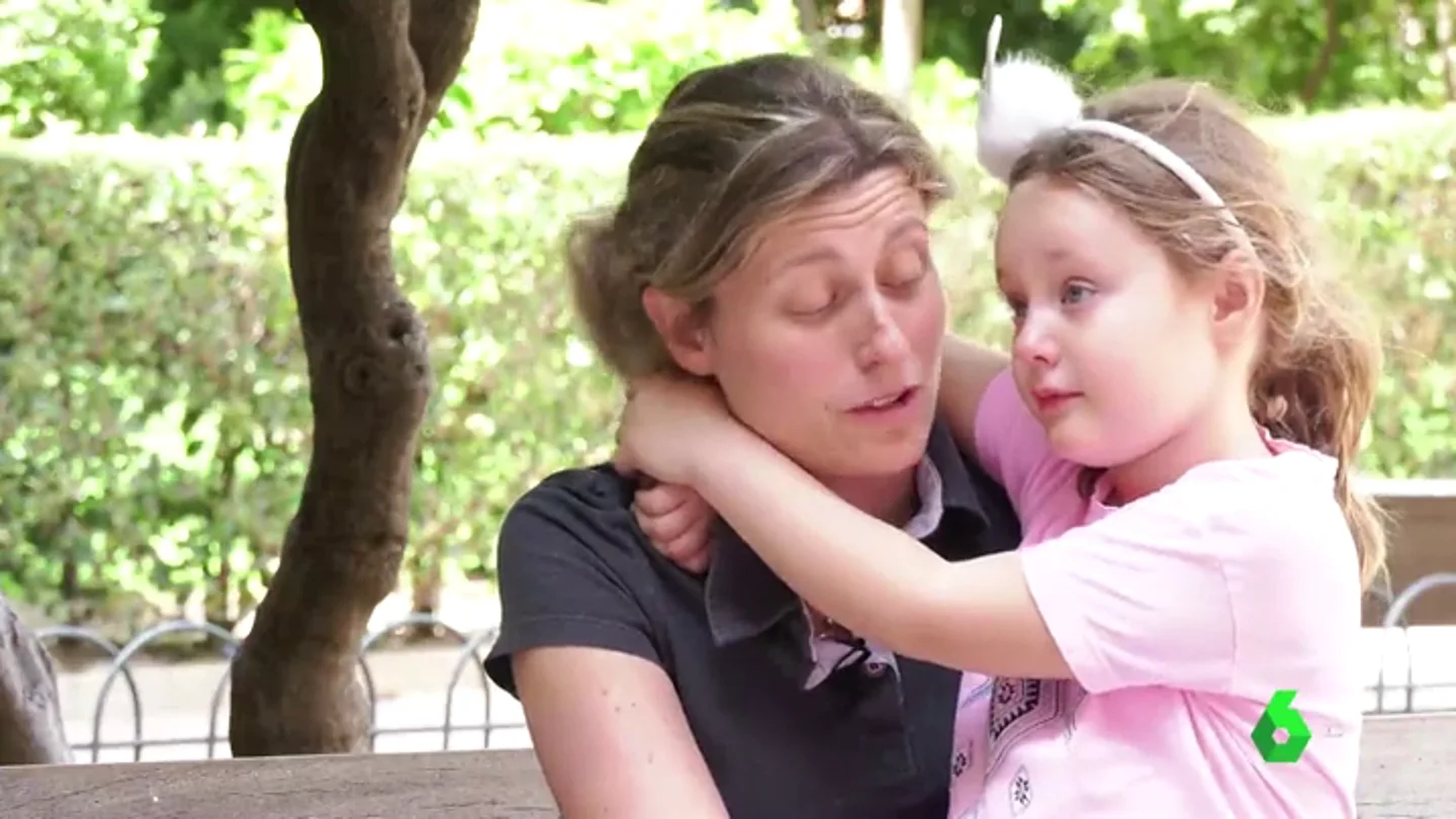 Ser madre y vivir teniendo esclerosis múltiple: "Es empezar a vivir y no saber qué va a ser de ti en un futuro" Ser madre y vivir teniendo esclerosis múltiple: "Es empezar a vivir y no saber qué va a ser de ti en un futuro"
