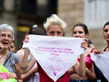 Protesta en apoyo a la víctima de la Manada de Manresa Protesta en apoyo a la víctima de la Manada de Manresa