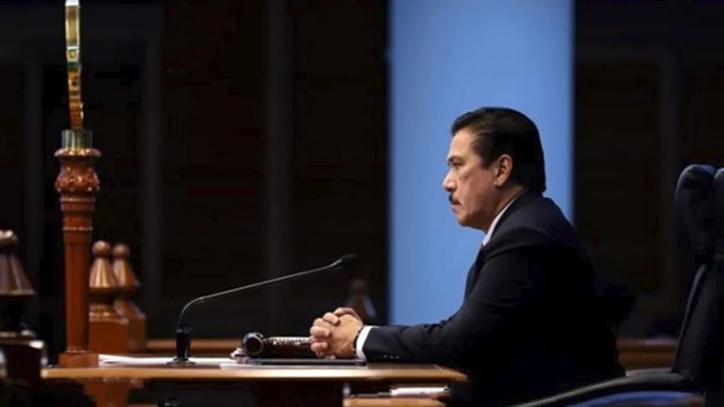 Vicente Sotto, presidente del Senado de Filipinas. Vicente Sotto, presidente del Senado de Filipinas.