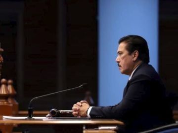 Vicente Sotto, presidente del Senado de Filipinas. Vicente Sotto, presidente del Senado de Filipinas.