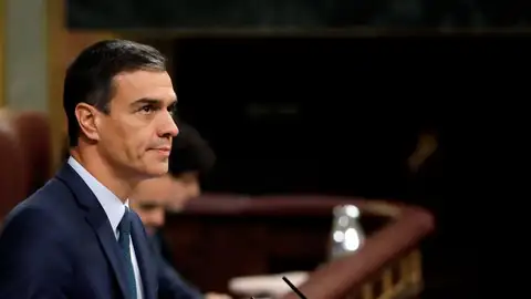 El candidato socialista, Pedro Sánchez, en el estrado del Congreso El candidato socialista, Pedro Sánchez, en el estrado del Congreso