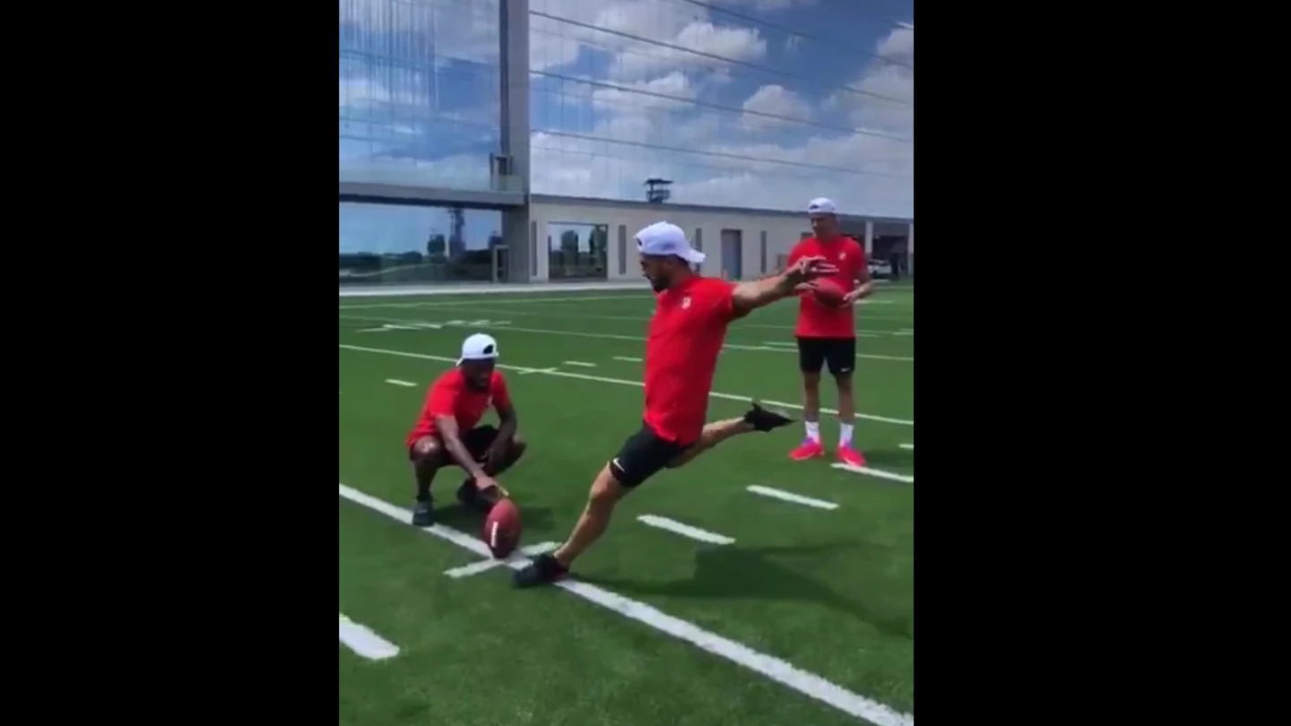 Koke golpea la bola Koke golpea la bola