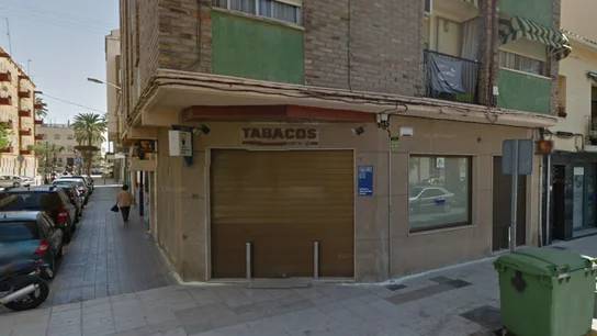 El estanco que sufrió un robo y luego repartió un premio en Castellón El estanco que sufrió un robo y luego repartió un premio en Castellón